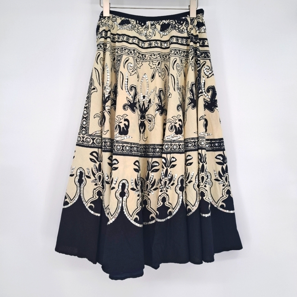 Chaudry Sports Fleur-de-lis‎ Sequin Accent Full Skirt Size Medium